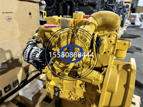 卡特302微挖發(fā)動(dòng)機(jī)：小機(jī)身里的“動(dòng)力芯”革命——從性能到場(chǎng)景的全維度解析