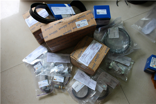 Perkins珀金斯1600柴油發(fā)動(dòng)機(jī)7083219 C91機(jī)油冷油器